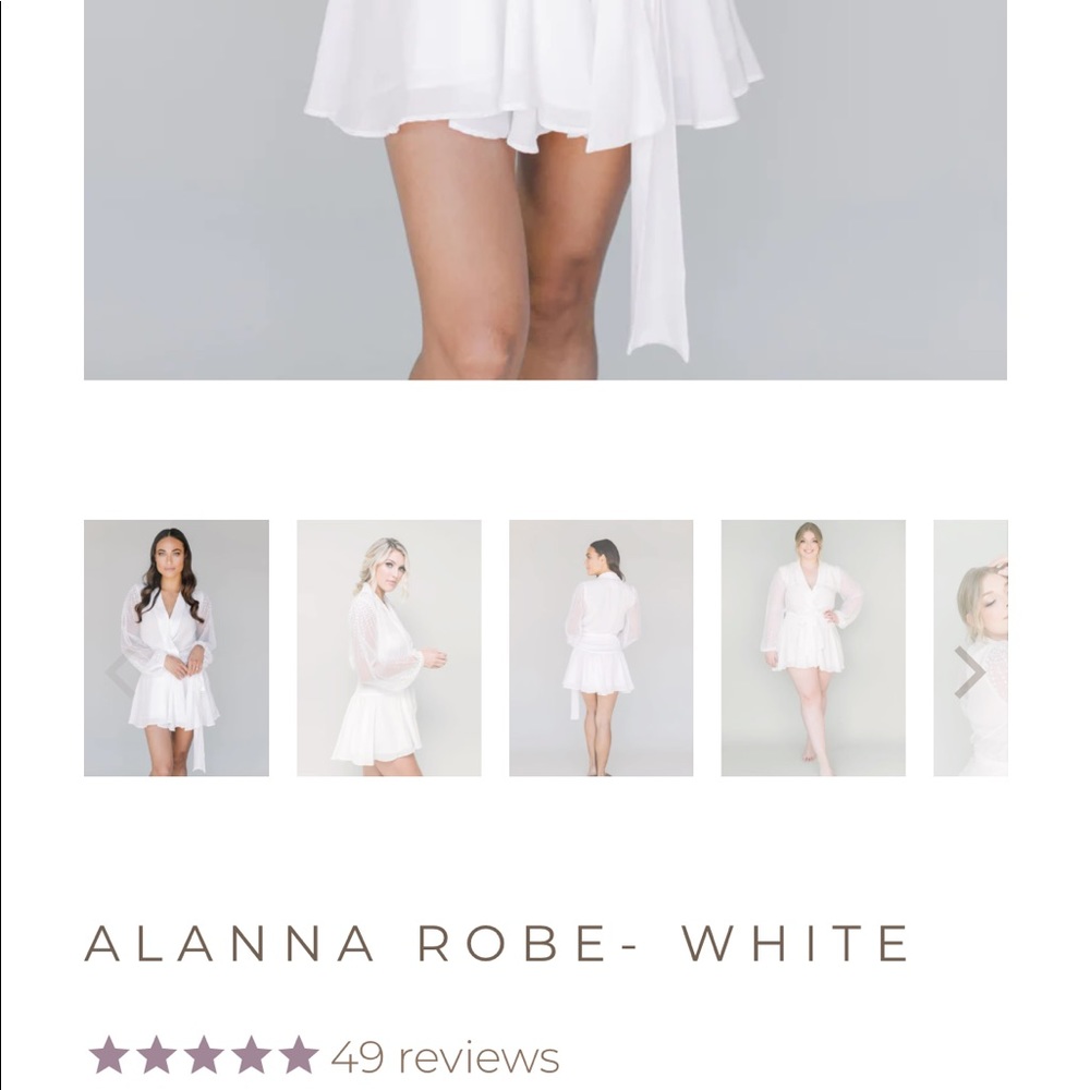 Robed with love white robe perfect for any bride 🤍